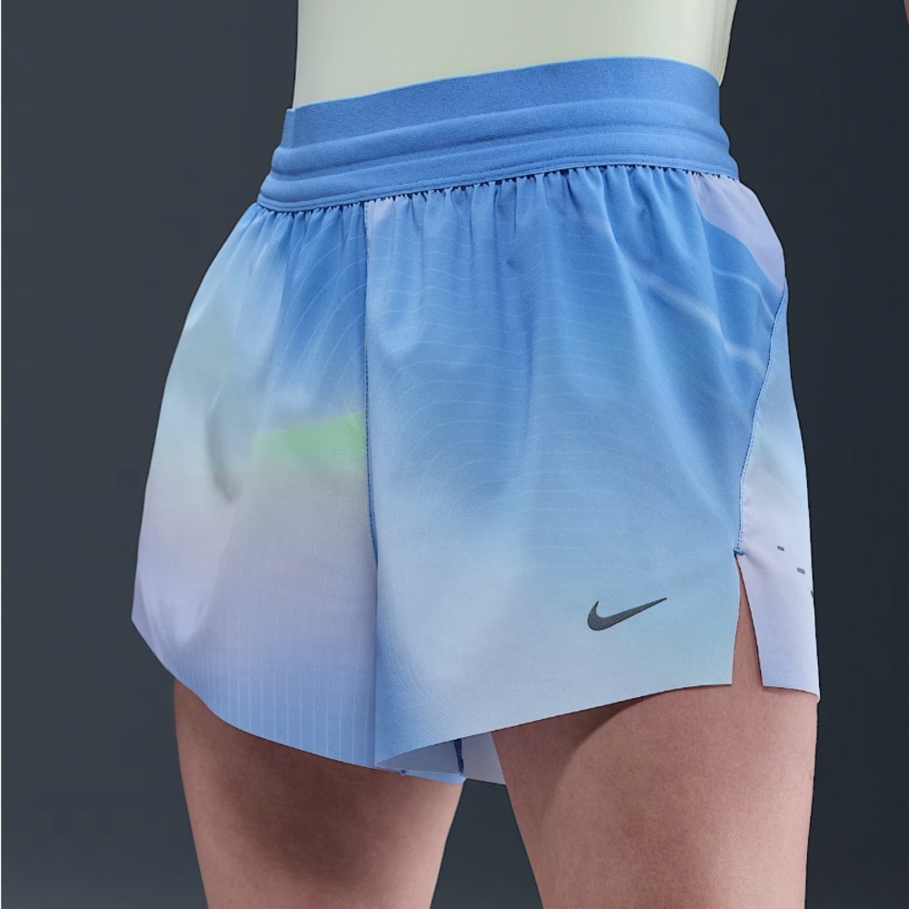 Nike Swift Women's Dri-FIT Mid-Rise 2.5" Brief-Lined Running Shorts